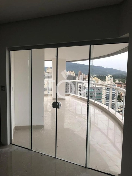 EXCELENTE 3 SUÍTES FRENTE 2A AVENIDA ANDAR ALTO: 1ª foto da galeria de imagens do imóvel