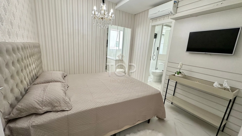 APARTAMENTO MOBILIADO EM MEIA PRAIA: 10ª foto da galeria de imagens do imóvel