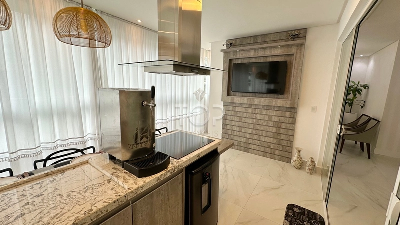 APARTAMENTO MOBILIADO EM MEIA PRAIA: 2ª foto da galeria de imagens do imóvel