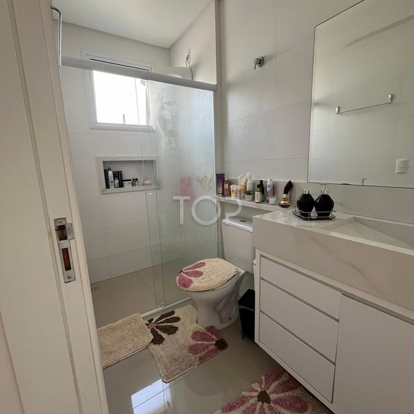 EXCELENTE APARTAMENTO EM MEIA PRAIA/SC: 9ª foto da galeria de imagens do imóvel
