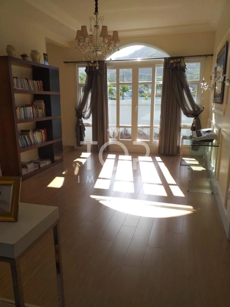 CASA DE ALTO PADRÃO EM COND. FECHADO EM ITAPEMA: 7ª foto da galeria de imagens do imóvel
