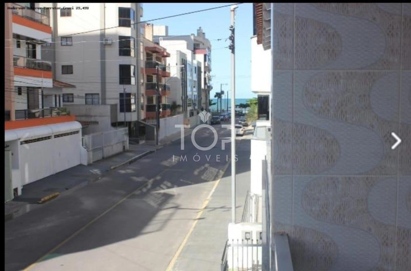 SOBRADO A POUCOS METROS DO MAR: 2ª foto da galeria de imagens do imóvel