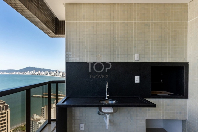 APARTAMENTO PRONTO COM VISTA PARA O MAR