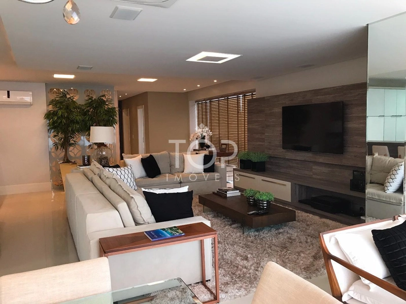 APARTAMENTO MOBILIADO E DECORADO EM BALNEÁRIO : 3ª foto da galeria de imagens do imóvel