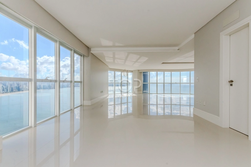 APARTAMENTO PRONTO EM BALNEÁRIO CAMBORIÚ: 1ª foto da galeria de imagens do imóvel