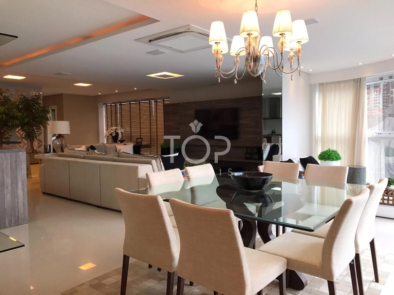 APARTAMENTO MOBILIADO E DECORADO EM BALNEÁRIO : 6ª foto da galeria de imagens do imóvel