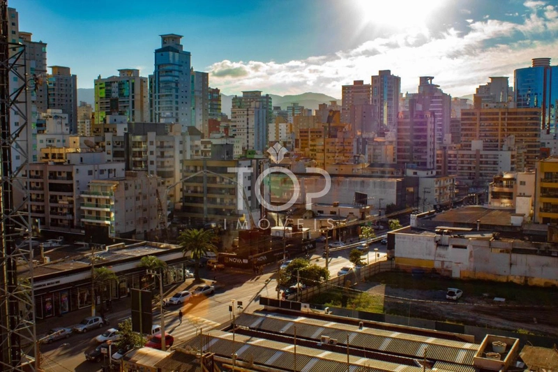 COBERTURA DUPLEX NA QUADRA DO MAR MEIA PRAIA: 41ª foto da galeria de imagens do imóvel