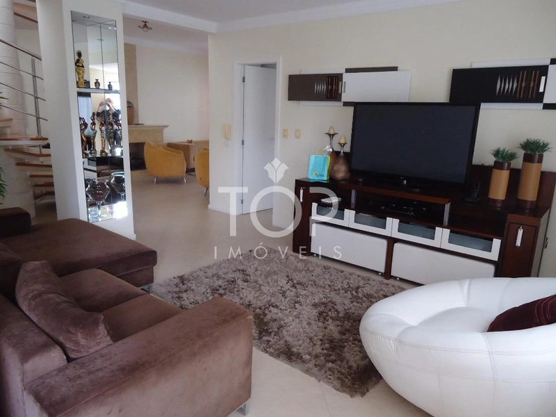 COBERTURA DUPLEX NA QUADRA DO MAR MEIA PRAIA: 6ª foto da galeria de imagens do imóvel