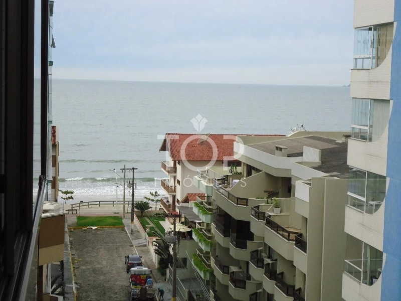COBERTURA DUPLEX NA QUADRA DO MAR MEIA PRAIA: 4ª foto da galeria de imagens do imóvel