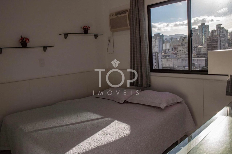 COBERTURA DUPLEX NA QUADRA DO MAR MEIA PRAIA: 28ª foto da galeria de imagens do imóvel