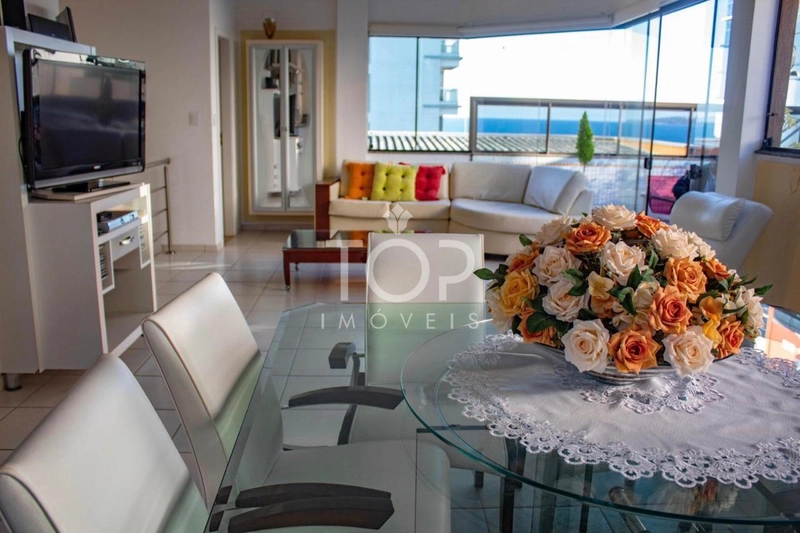 COBERTURA DUPLEX NA QUADRA DO MAR MEIA PRAIA: 2ª foto da galeria de imagens do imóvel