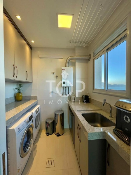 EXCELENTE APTO 4 SUITES MEIA PRAIA VISTA MAR: 9ª foto da galeria de imagens do imóvel