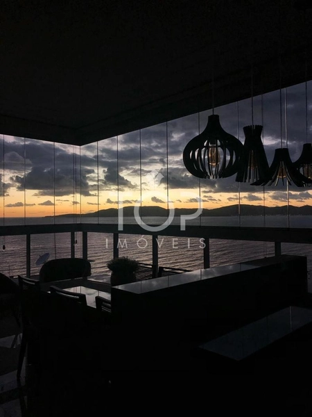 EXCELENTE APTO 4 SUITES MEIA PRAIA VISTA MAR: 56ª foto da galeria de imagens do imóvel