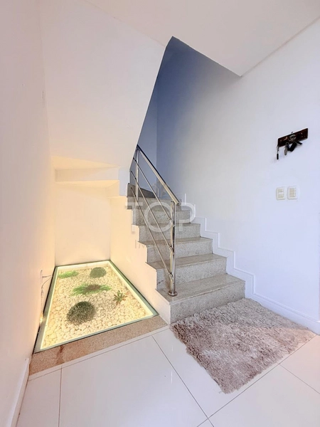 Linda casa mobiliada a 250m do mar em Perequê: 24ª foto da galeria de imagens do imóvel