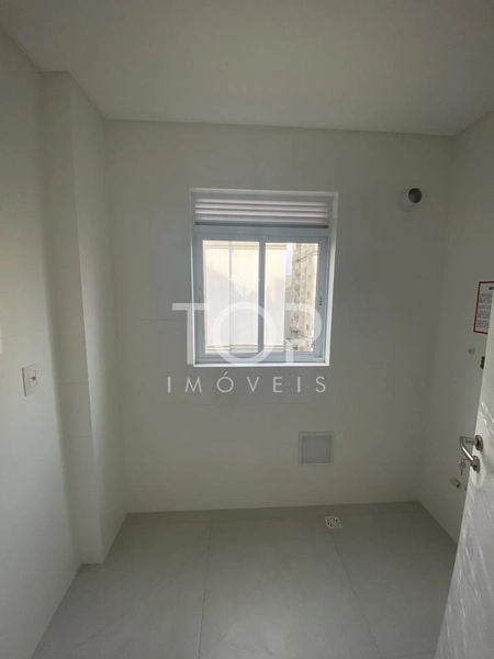 APARTAMENTO COM 3 SUITES E 3 VAGAS EM MEIA PRAIA: 7ª foto da galeria de imagens do imóvel