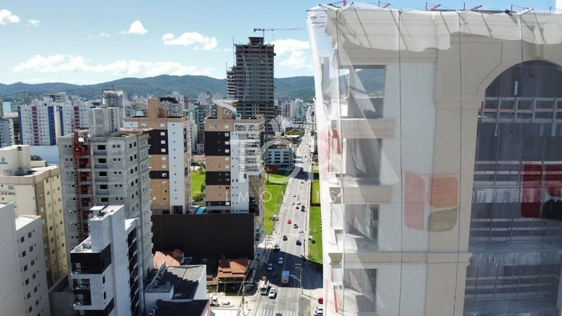 APARTAMENTO FRENTE AVENIDA ALTO PADRAO MEIA PRAIA: 15ª foto da galeria de imagens do imóvel