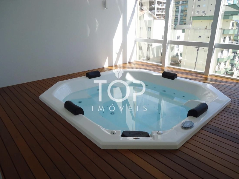 APARTAMENTO COM 4 SUITES, FINAMENTE MOBILIADO.: 19ª foto da galeria de imagens do imóvel