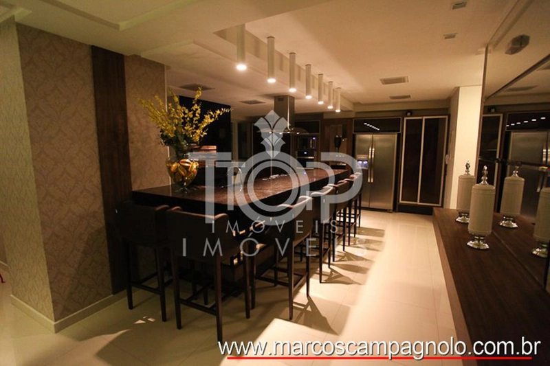 AMPLO APARTAMENTO 5 SUÍTES: 32ª foto da galeria de imagens do imóvel
