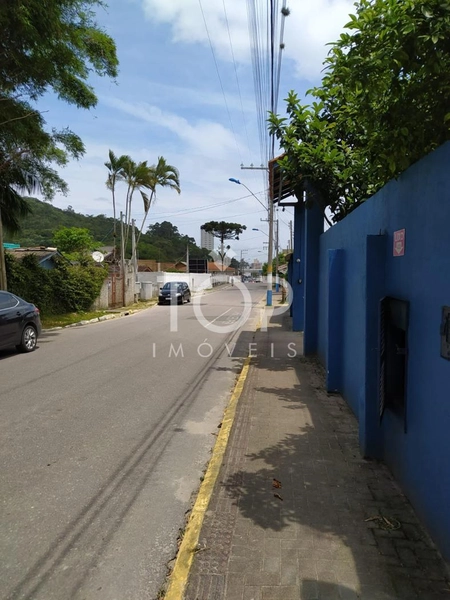 TERRENO SUPER BEM LOCALIZADO - ITAPEMA: 1ª foto da galeria de imagens do imóvel