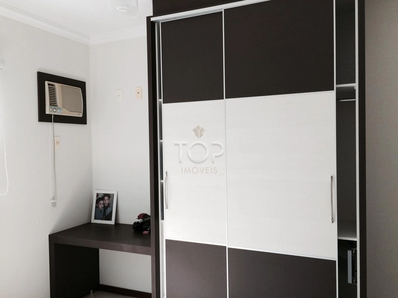 APARTAMENTO 4 QUARTOS BEM LOCALIZADO MEIA PRAIA: 10ª foto da galeria de imagens do imóvel
