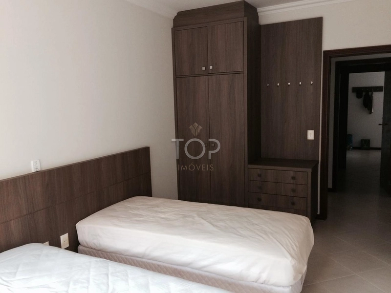 APARTAMENTO 4 QUARTOS BEM LOCALIZADO MEIA PRAIA: 6ª foto da galeria de imagens do imóvel