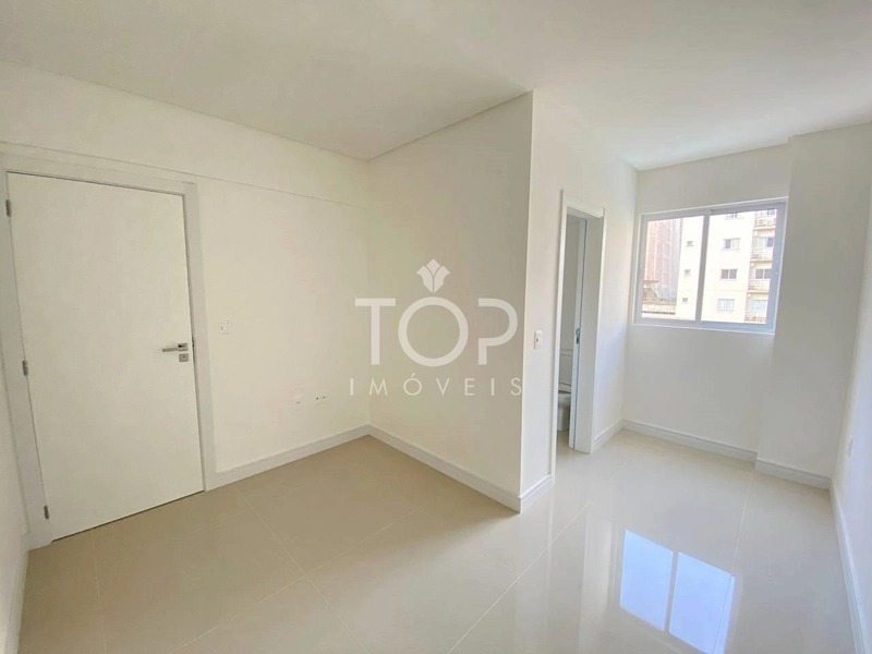 APARTAMENTO COM 4 SUITES C/ 1 MASTER EM MEIA PRAIA: 8ª foto da galeria de imagens do imóvel