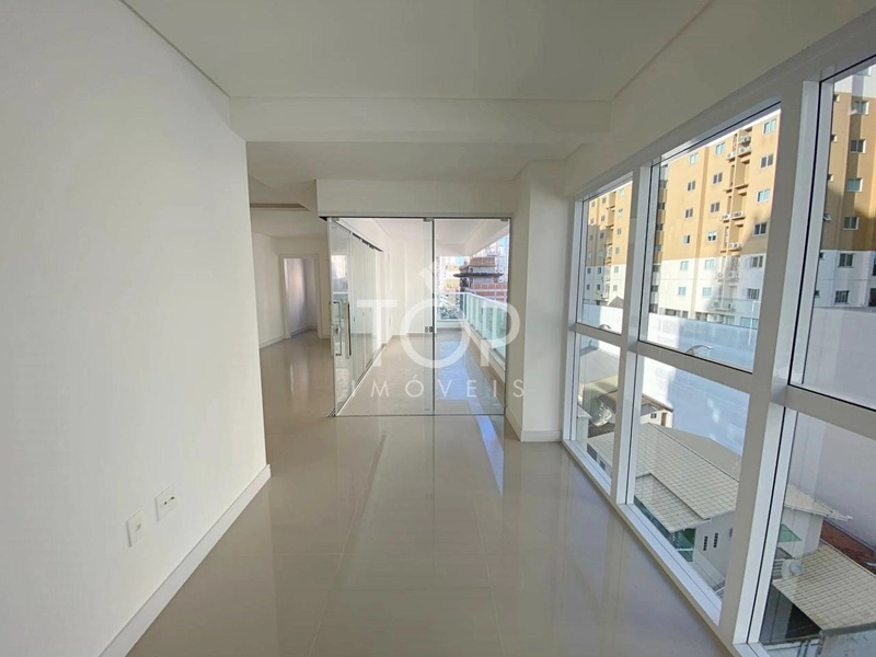 APARTAMENTO COM 4 SUITES C/ 1 MASTER EM MEIA PRAIA: 5ª foto da galeria de imagens do imóvel