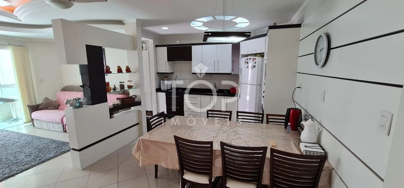 COBERTURA DUPLEX COM VISTA MAR EM MEIA PRAIA!: 9ª foto da galeria de imagens do imóvel