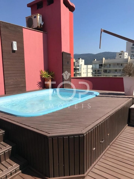 COBERTURA DUPLEX COM VISTA MAR EM MEIA PRAIA!: 3ª foto da galeria de imagens do imóvel