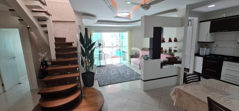COBERTURA DUPLEX COM VISTA MAR EM MEIA PRAIA!: 8ª foto da galeria de imagens do imóvel