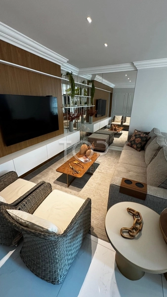 APARTAMENTO MOBILIADO EM MEIA PRAIA: 12ª foto da galeria de imagens do imóvel