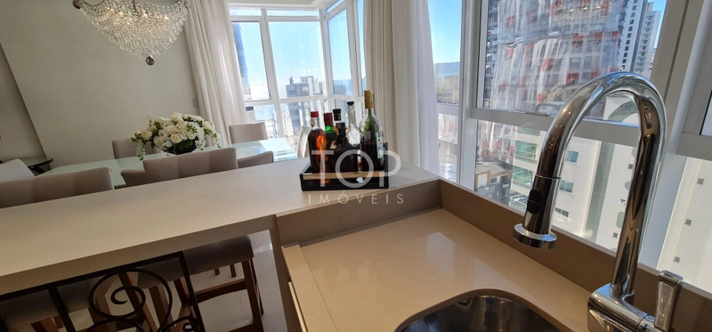 APARTAMENTO FRENTE AV. NEREU RAMOS EM MEIA PRAIA: 61ª foto da galeria de imagens do imóvel