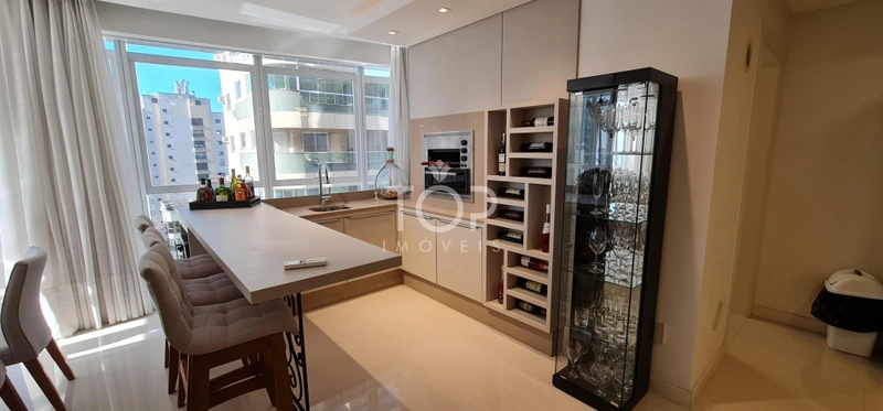 APARTAMENTO FRENTE AV. NEREU RAMOS EM MEIA PRAIA: 59ª foto da galeria de imagens do imóvel