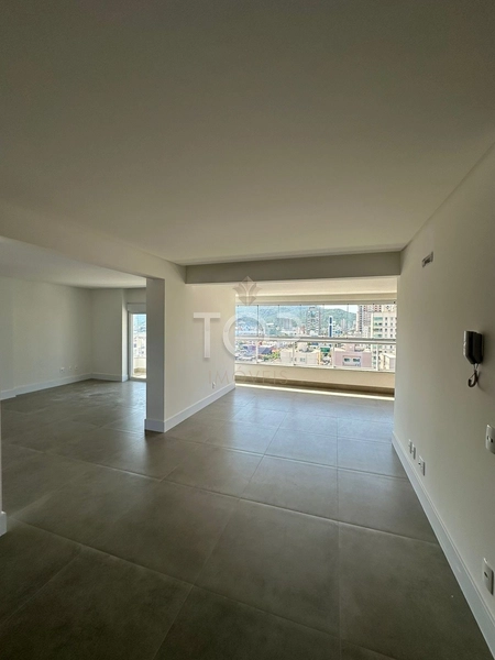 BARBADA!! APARTAMENTO EM MEIA-PRAIA: 2ª foto da galeria de imagens do imóvel