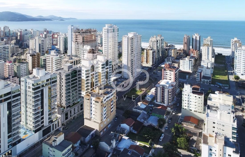 APARTAMENTO 3 SUÍTES 3 VAGAS MEIA PRAIA : 4ª foto da galeria de imagens do imóvel