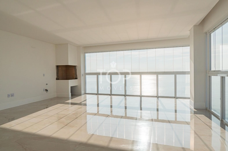 4 SUITES EM MEIA PRAIA: 1ª foto da galeria de imagens do imóvel