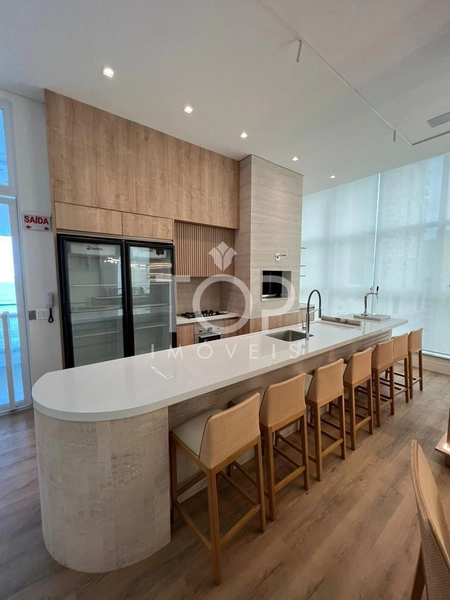 APARTAMENTO 4 SUÍTES FRENTE AVENIDA MEIA PRAIA: 14ª foto da galeria de imagens do imóvel
