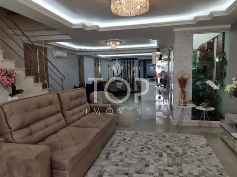 LINDO SOBRADO COM SPA PRIVATIVO PEREQUE : 7ª foto da galeria de imagens do imóvel