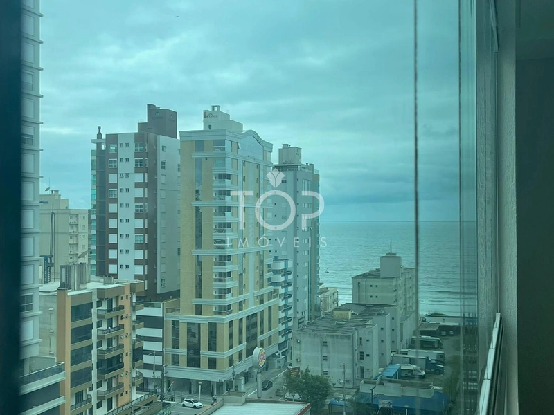 BEM LOCALIZADO 4 SUÍTES VISTA MAR!: 2ª foto da galeria de imagens do imóvel