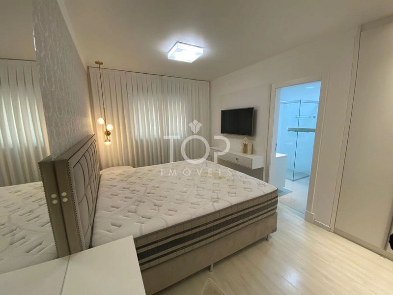 APARTAMENTO FINAMENTE MOBILIADO EM MEIA PRAIA.: 23ª foto da galeria de imagens do imóvel