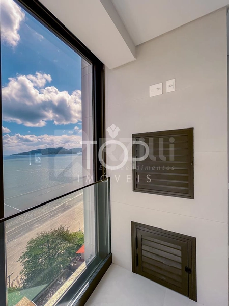 LINDO APTO FRENTE MAR COM 3 SUITES EM BAL. PEREQUE: 4ª foto da galeria de imagens do imóvel