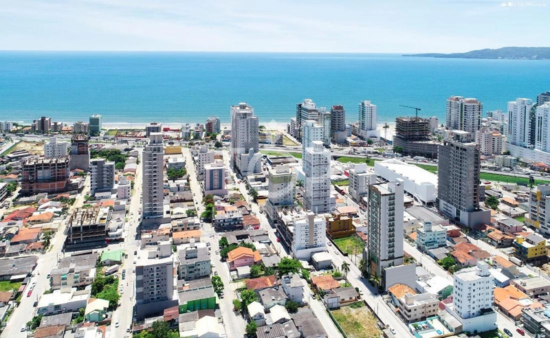 LINDO APARTAMENTO COM 2 SUÍTES EM ITAPEMA: 7ª foto da galeria de imagens do imóvel
