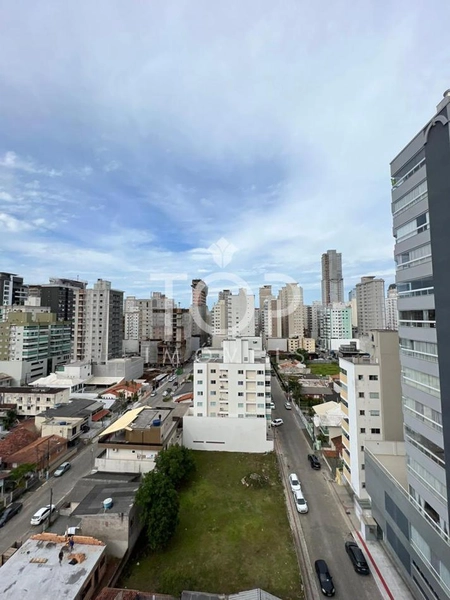APENAS UM POR ANDAR 3 DORMITÓRIOS NA MEIA PRAIA: 11ª foto da galeria de imagens do imóvel