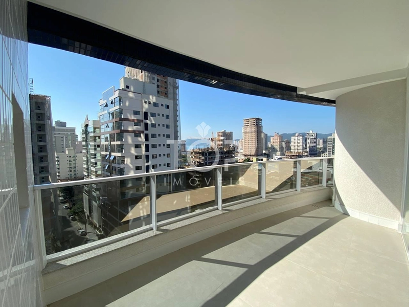 APARTAMENTO PRONTO COM 3 SUITES EM MEIA PRAIA: 1ª foto da galeria de imagens do imóvel