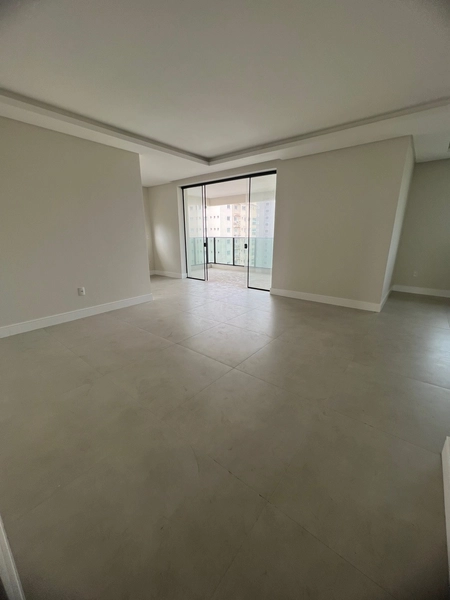 4 SUITES BEM LOCALIZADO MEIA PRAIA: 24ª foto da galeria de imagens do imóvel