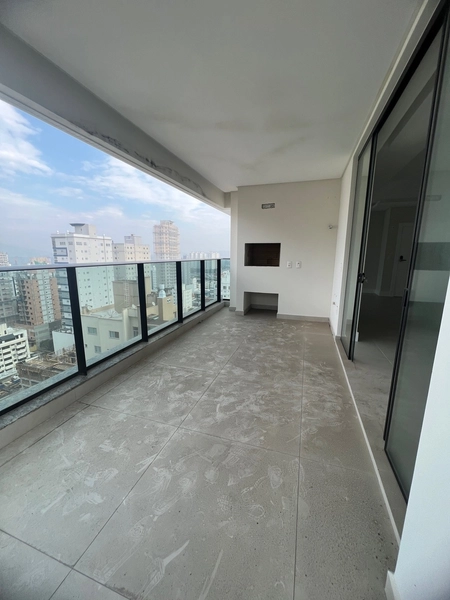4 SUITES BEM LOCALIZADO MEIA PRAIA: 27ª foto da galeria de imagens do imóvel