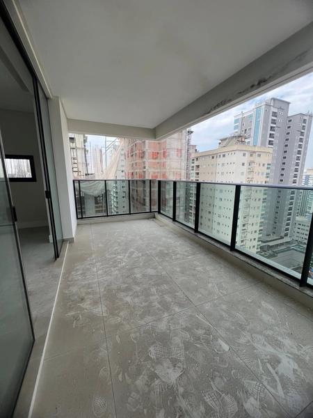 4 SUITES BEM LOCALIZADO MEIA PRAIA: 31ª foto da galeria de imagens do imóvel