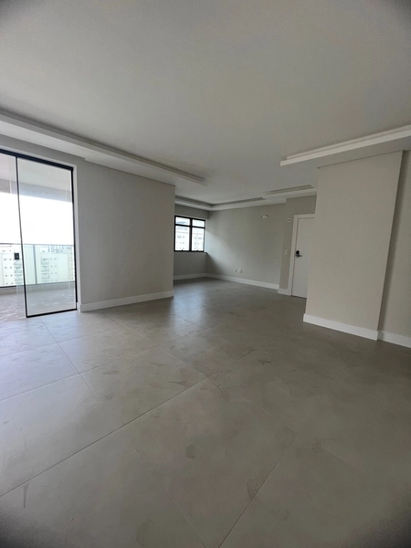 4 SUITES BEM LOCALIZADO MEIA PRAIA: 29ª foto da galeria de imagens do imóvel