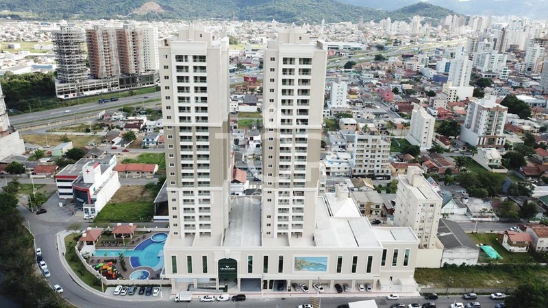 LINDO APARTAMENTO MOBILIADO EM MEIA PRAIA : 15ª foto da galeria de imagens do imóvel