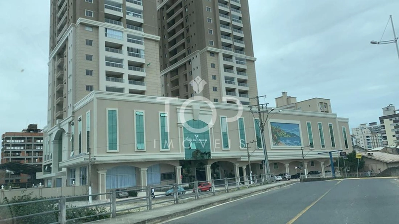 LINDO APARTAMENTO MOBILIADO EM MEIA PRAIA : 42ª foto da galeria de imagens do imóvel
